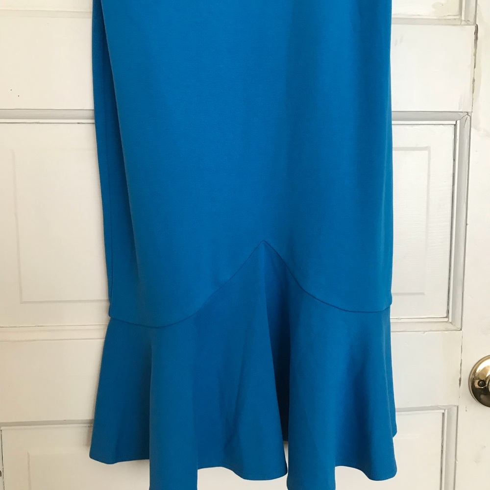 Dress - Picture 3 of 6